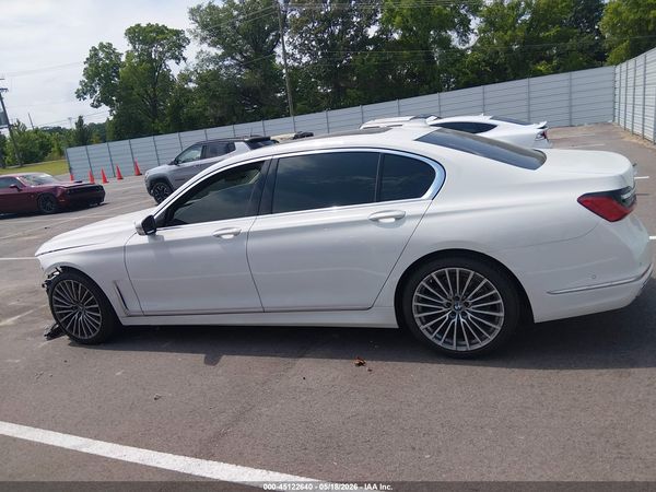 2021 BMW 740I