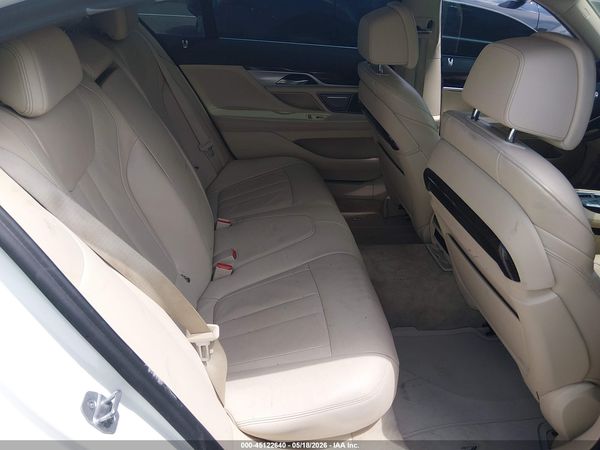 2021 BMW 740I