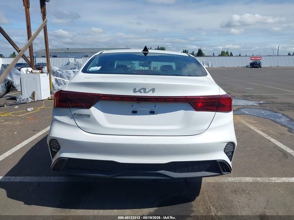 2022 KIA FORTE LXS