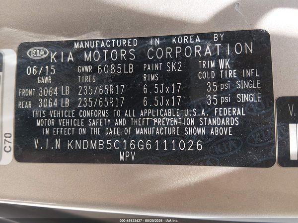 2016 KIA SEDONA LX