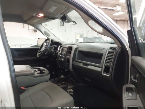 2018 RAM 2500 ST CREW CAB 4X4