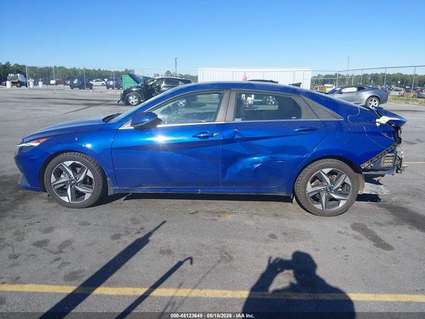 2022 HYUNDAI ELANTRA SEL