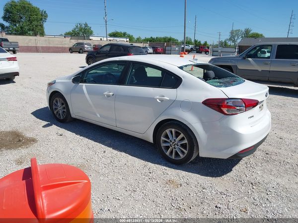 2017 KIA FORTE LX