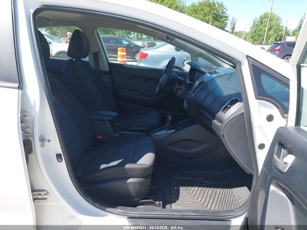 2017 KIA FORTE LX
