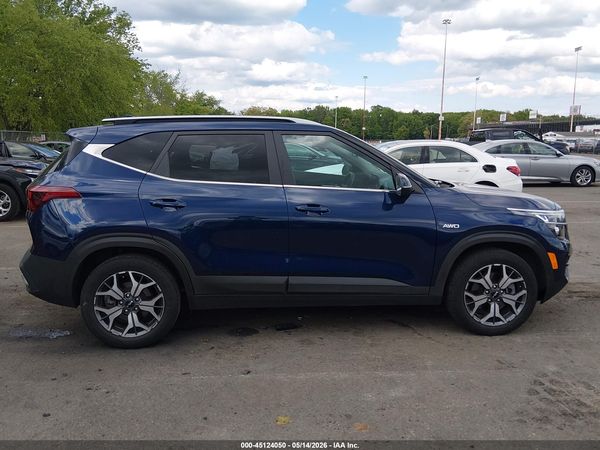 2022 KIA SELTOS EX