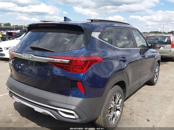 2022 KIA SELTOS EX