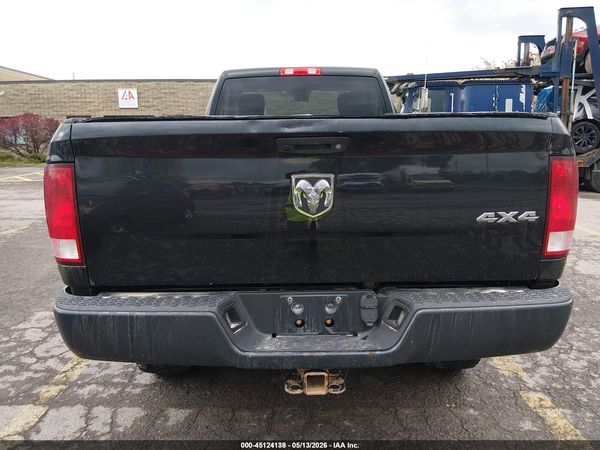 2018 RAM 2500 TRADESMAN  4X4 8' BOX