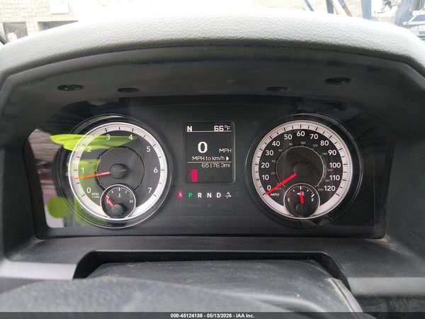 2018 RAM 2500 TRADESMAN  4X4 8' BOX