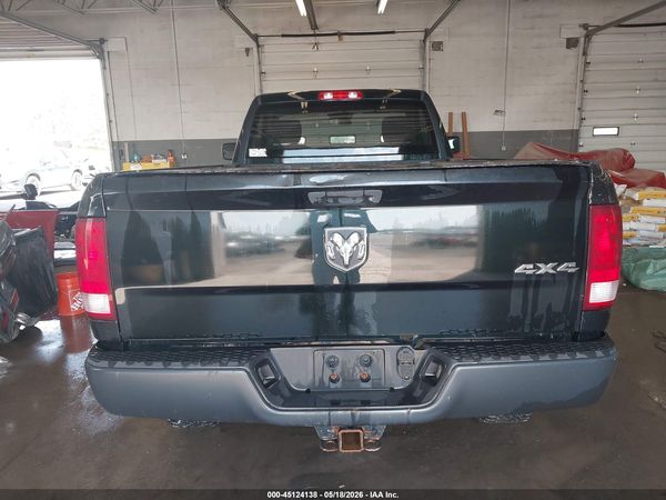 2018 RAM 2500 TRADESMAN  4X4 8' BOX
