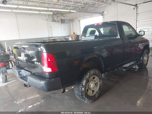 2018 RAM 2500 TRADESMAN  4X4 8' BOX