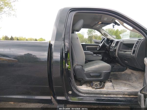 2018 RAM 2500 TRADESMAN  4X4 8' BOX