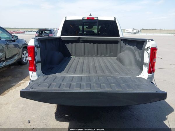 2025 RAM 1500 BIG HORN  4X4 5'7 BOX