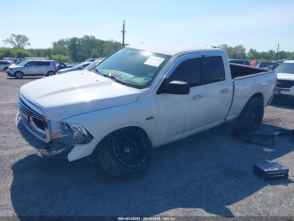 2016 RAM 1500 SLT
