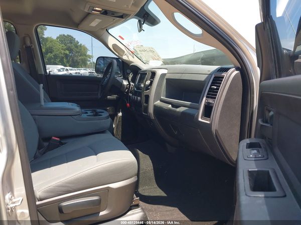 2018 RAM 2500 TRADESMAN  4X4 6'4 BOX