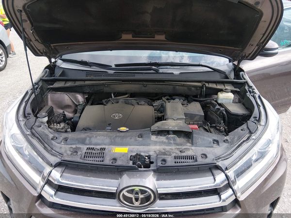 2017 TOYOTA HIGHLANDER LIMITED