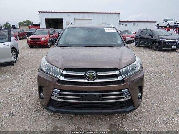2017 TOYOTA HIGHLANDER LIMITED