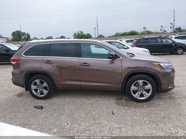 2017 TOYOTA HIGHLANDER LIMITED