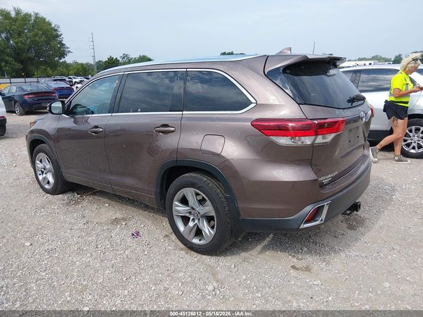 2017 TOYOTA HIGHLANDER LIMITED
