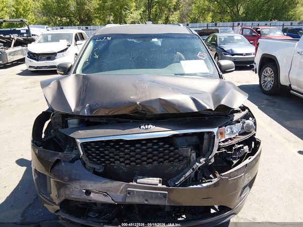 2016 KIA SEDONA LX