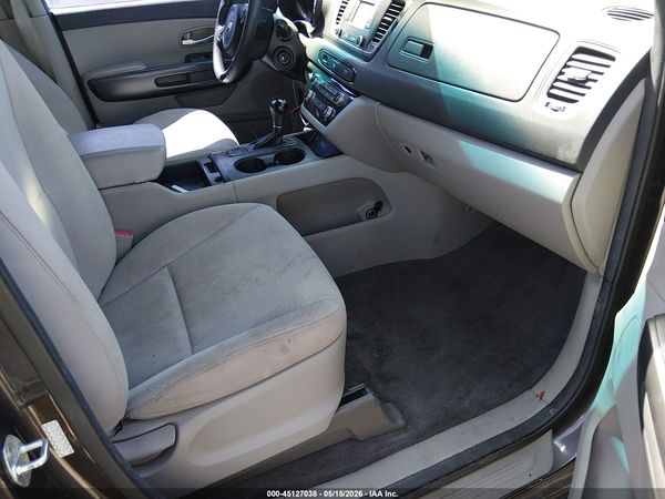 2016 KIA SEDONA LX