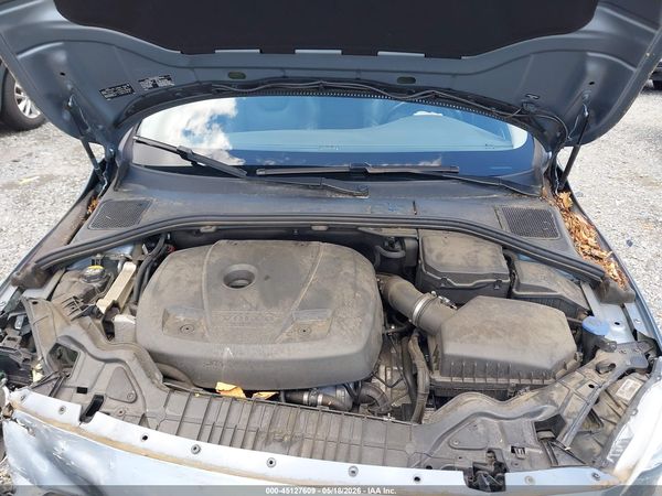 2017 VOLVO V60 CROSS COUNTRY T5