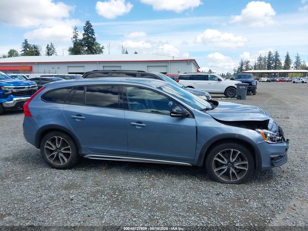 2017 VOLVO V60 CROSS COUNTRY T5