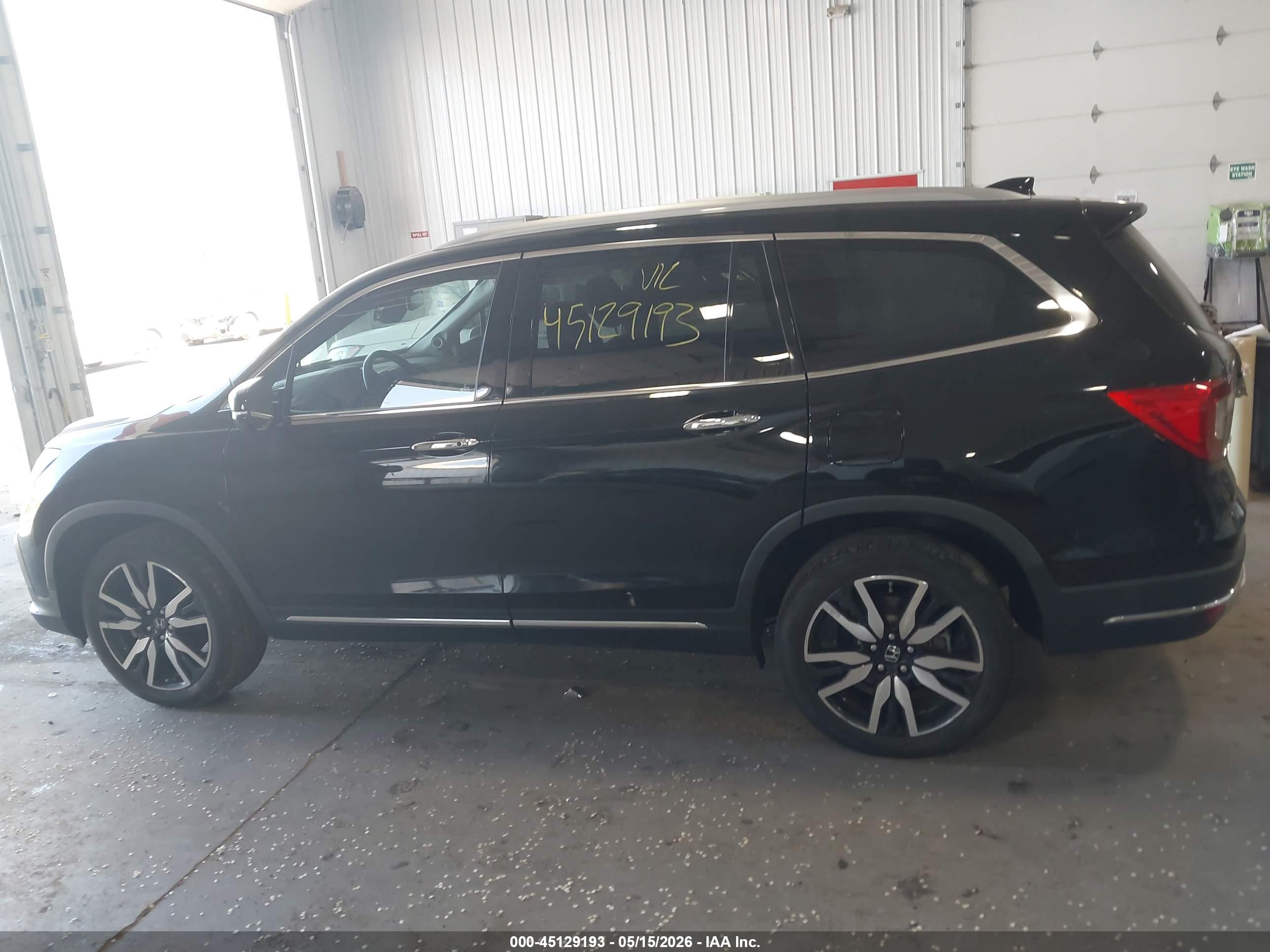 2020 HONDA PILOT AWD TOURING 7 PASSENGER