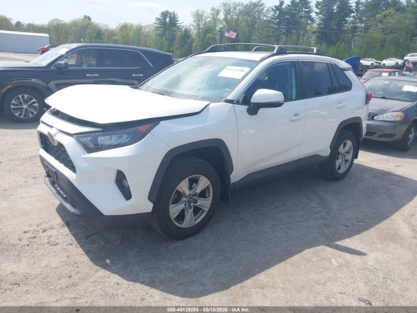 2019 TOYOTA RAV4 XLE