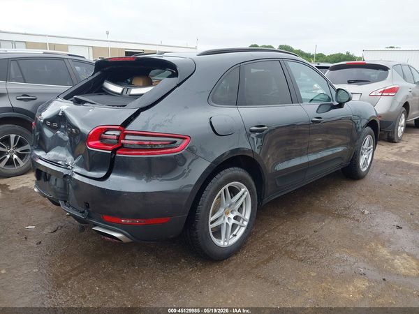 2017 PORSCHE MACAN