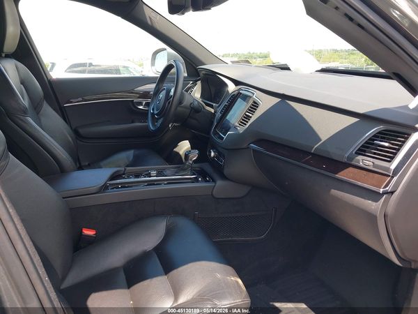 2019 VOLVO XC90 T6 MOMENTUM