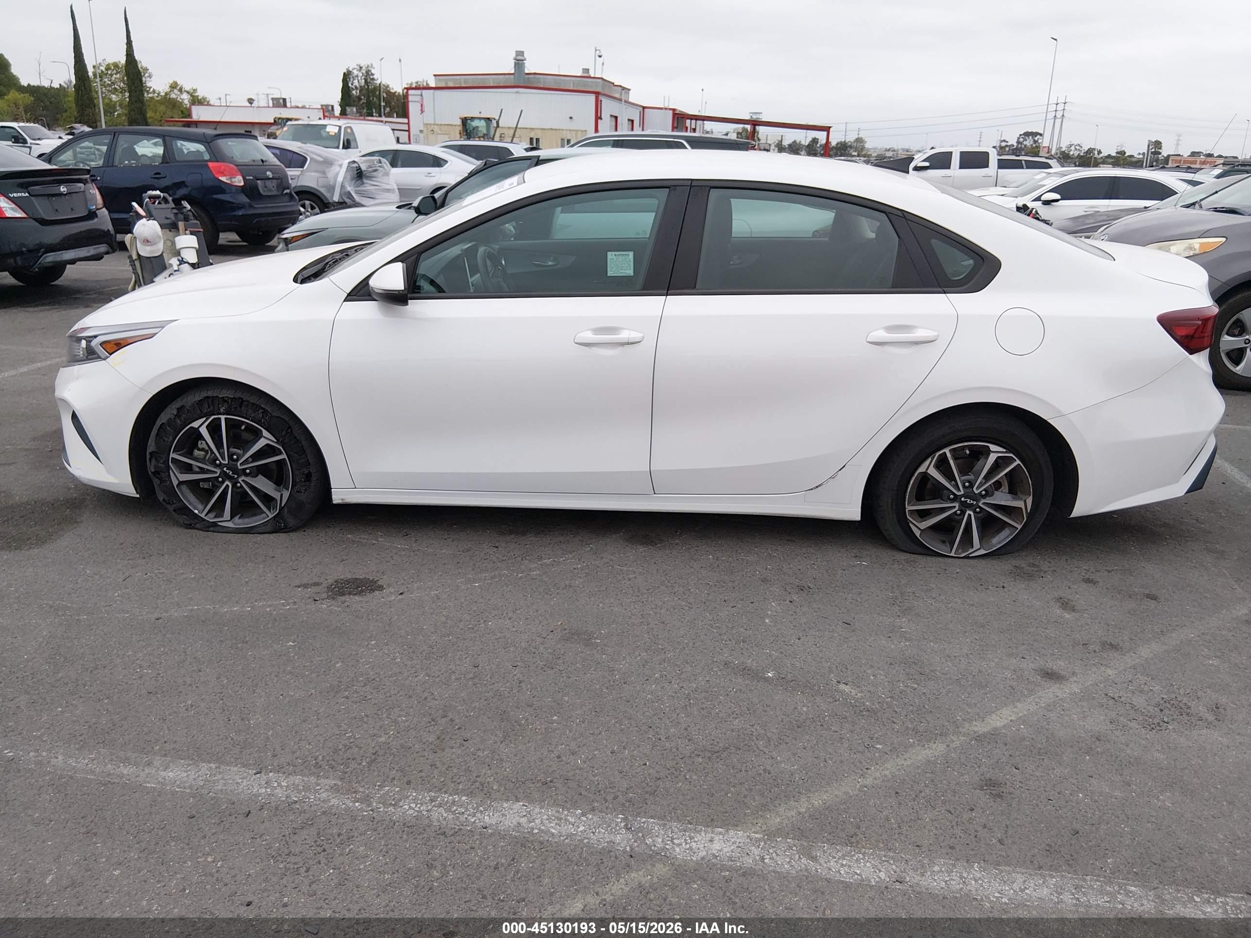 2023 KIA FORTE LXS