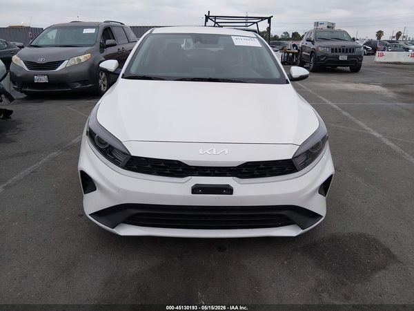 2023 KIA FORTE LXS