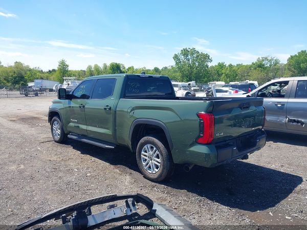 2023 TOYOTA TUNDRA SR5