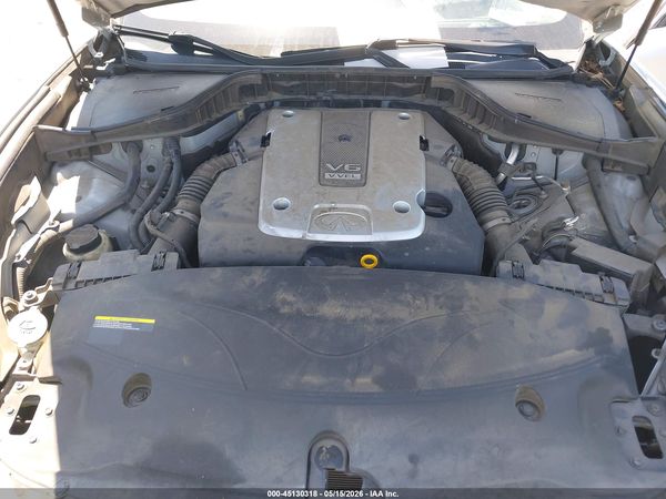 2016 INFINITI Q70 3.7