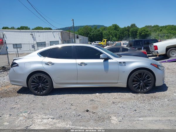 2016 INFINITI Q70 3.7