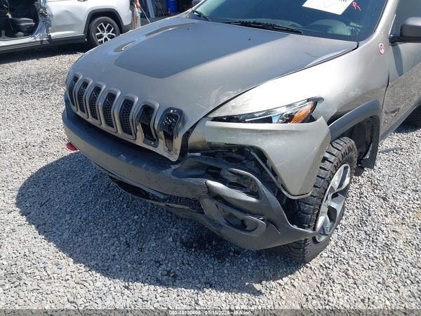 2016 JEEP CHEROKEE TRAILHAWK 4X4