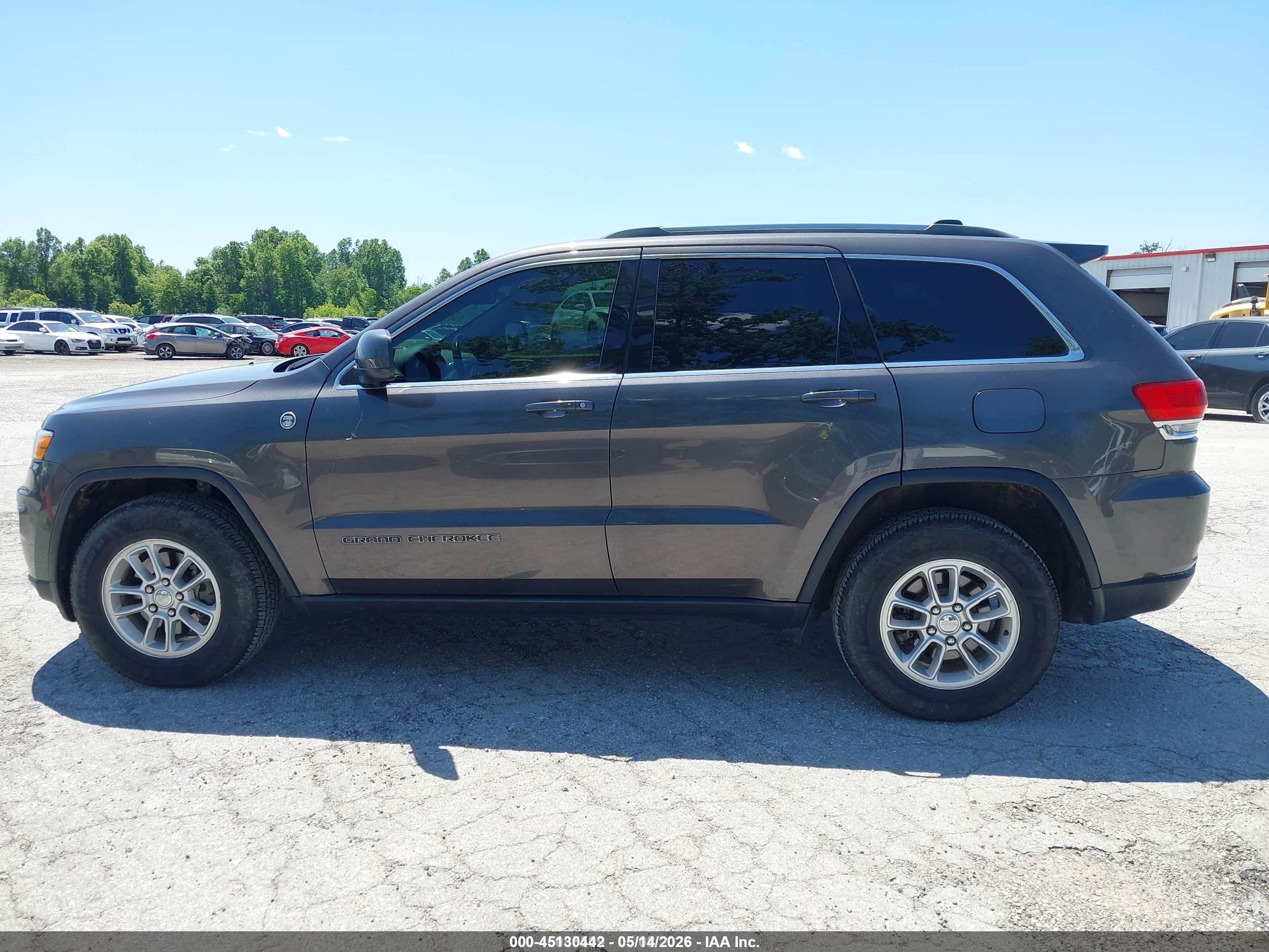 2019 JEEP GRAND CHEROKEE LAREDO E 4X4