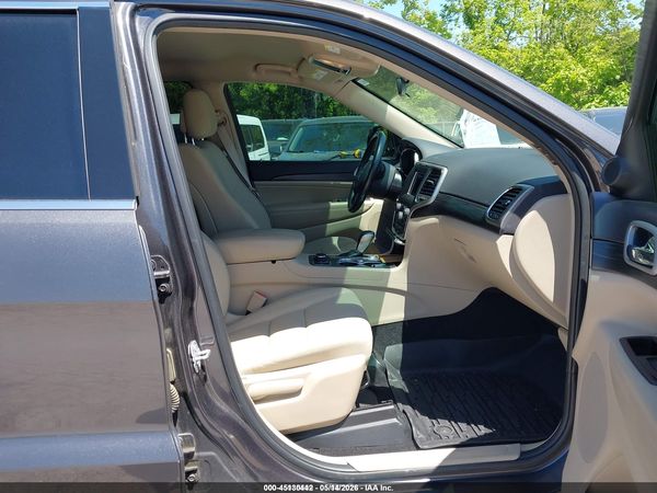 2019 JEEP GRAND CHEROKEE LAREDO E 4X4