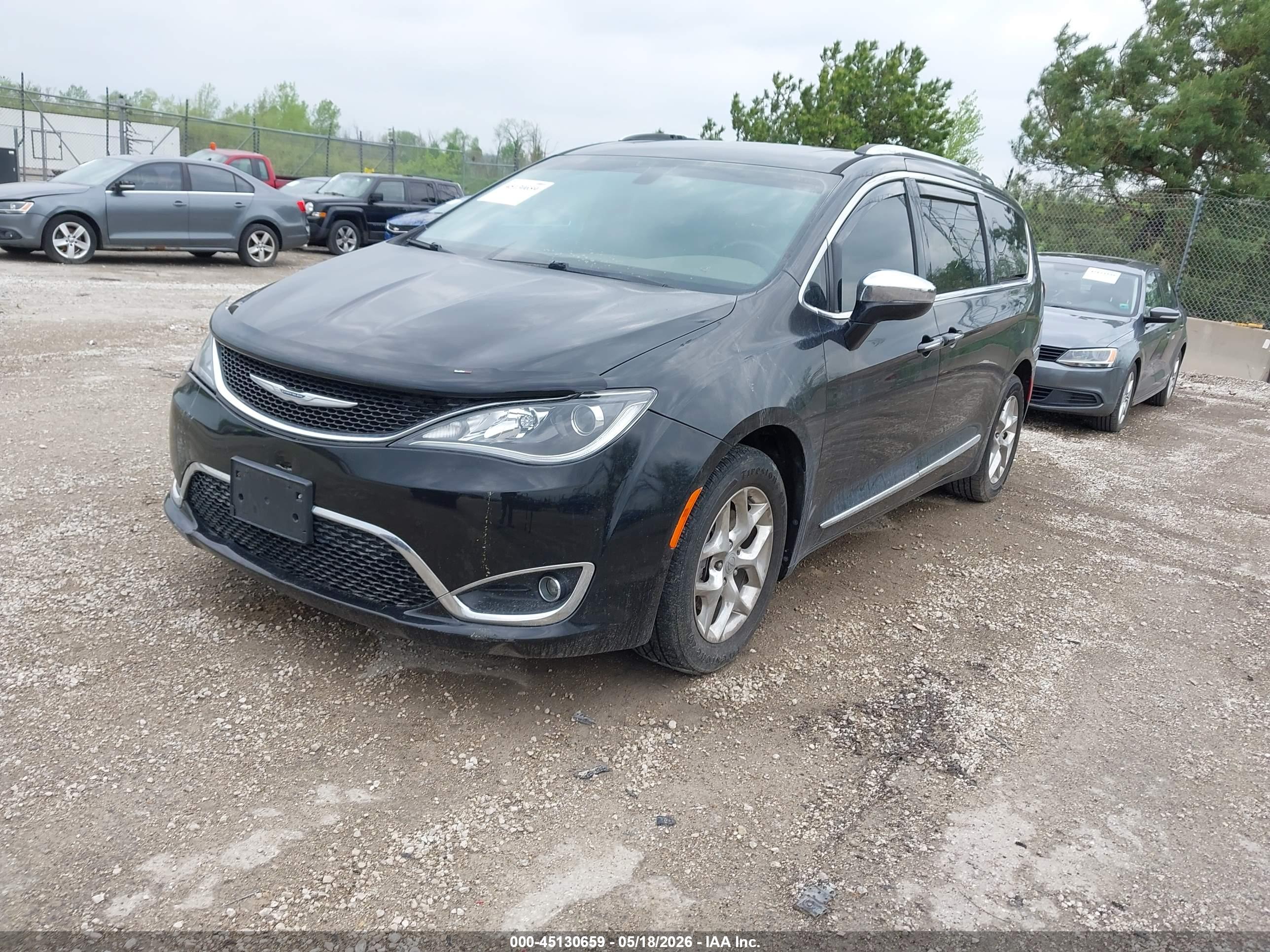 2017 CHRYSLER PACIFICA LIMITED