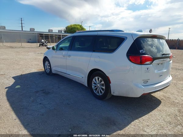 2019 CHRYSLER PACIFICA TOURING L — I3
