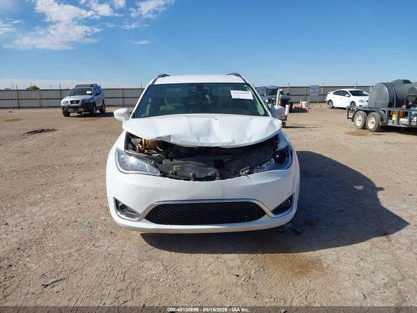 2019 CHRYSLER PACIFICA TOURING L — I115