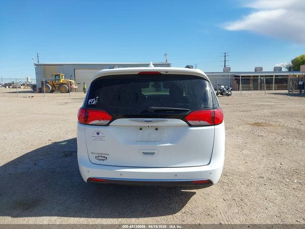 2019 CHRYSLER PACIFICA TOURING L — I119