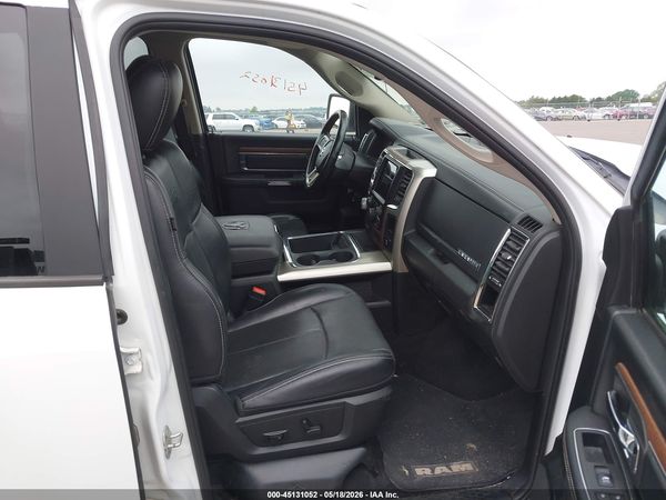 2018 RAM 1500 LARAMIE  4X4 6'4 BOX