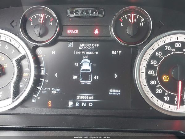 2018 RAM 1500 LARAMIE  4X4 6'4 BOX