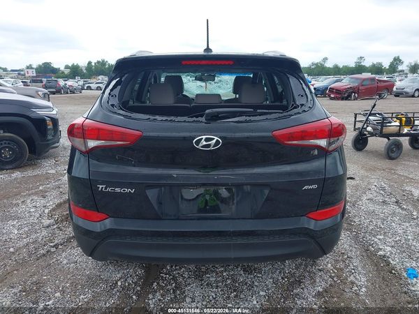 2016 HYUNDAI TUCSON SE