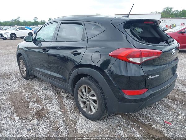 2016 HYUNDAI TUCSON SE