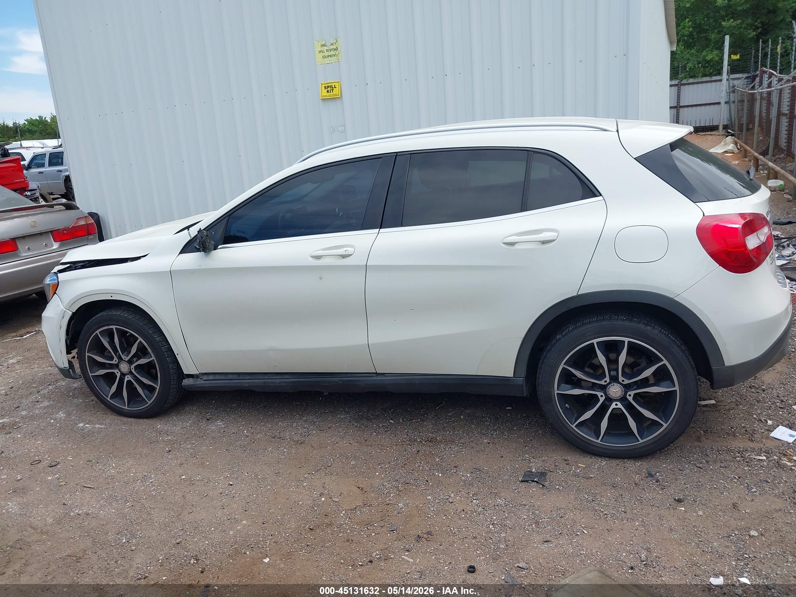 2015 MERCEDES-BENZ GLA 250 4MATIC