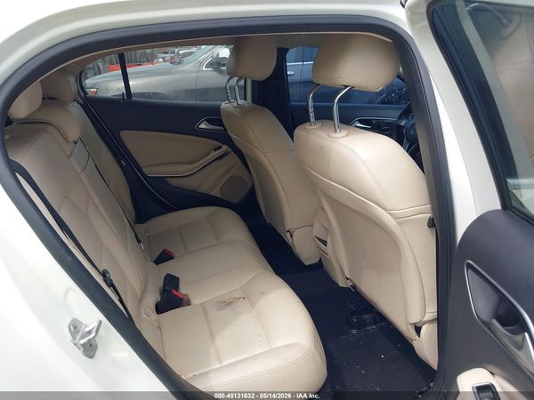 2015 MERCEDES-BENZ GLA 250 4MATIC