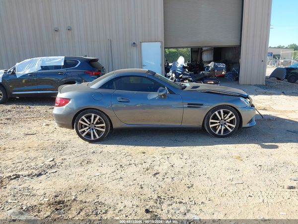 2018 MERCEDES-BENZ SLC 300