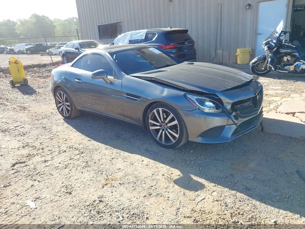 2018 MERCEDES-BENZ SLC 300